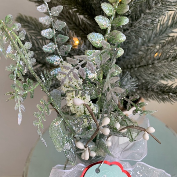 HAND CRAFTED Faux Holiday Foliage Let it Snow Winter Floral Christmas Decor NEW - Picture 4 of 12